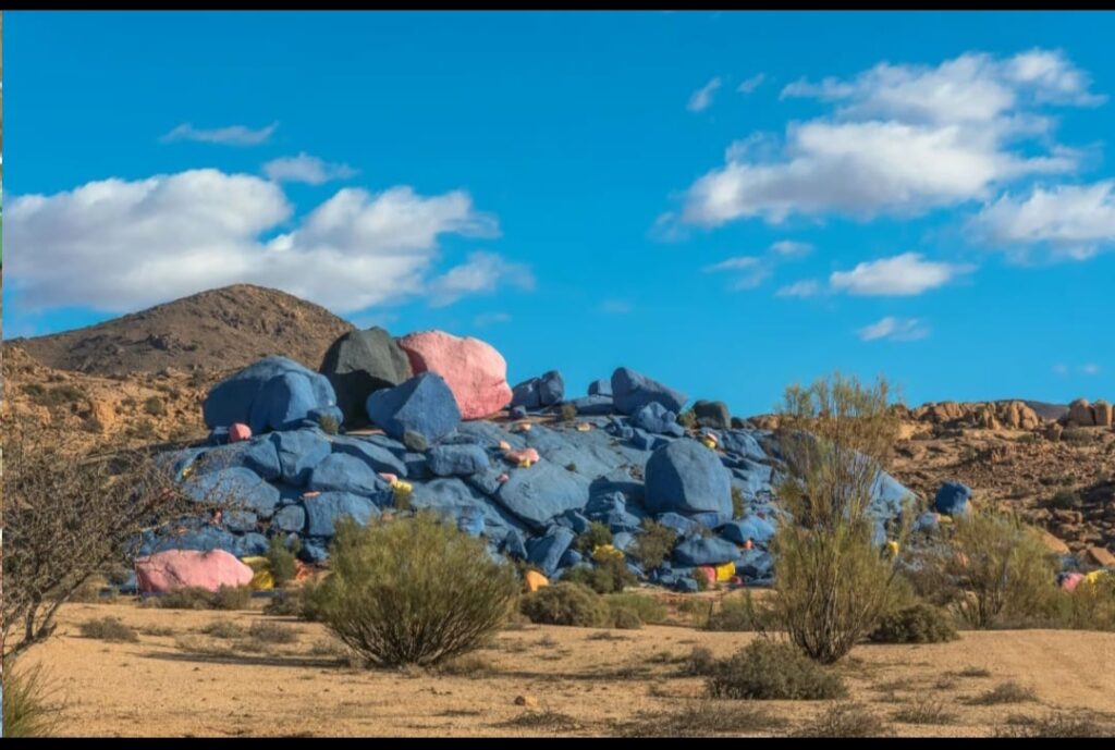 Tafraoute & the Painted Rocks